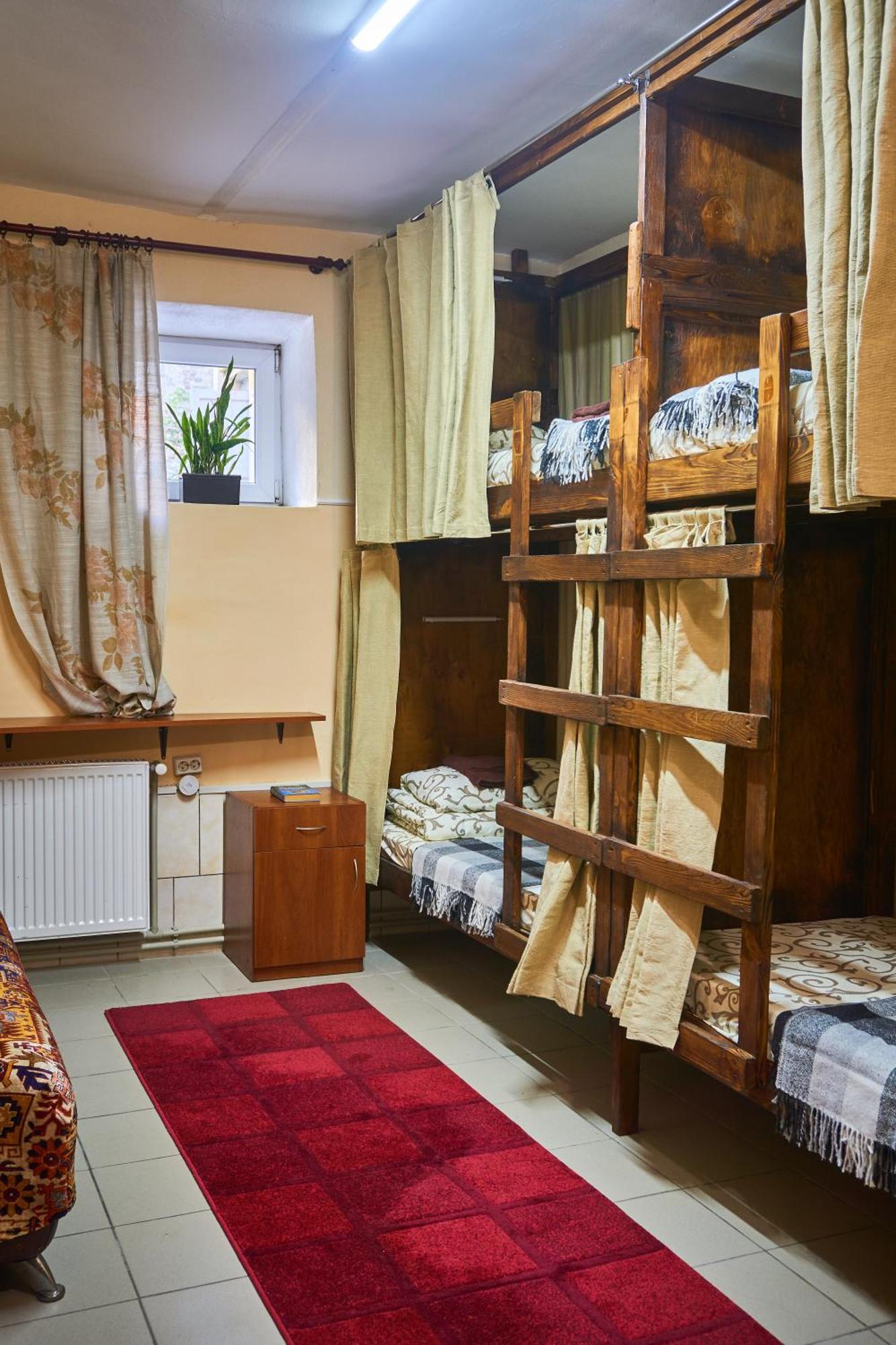 Sleep&Go Hostel Lviv Ngoại thất bức ảnh