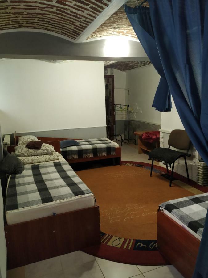 Sleep&Go Hostel Lviv Ngoại thất bức ảnh